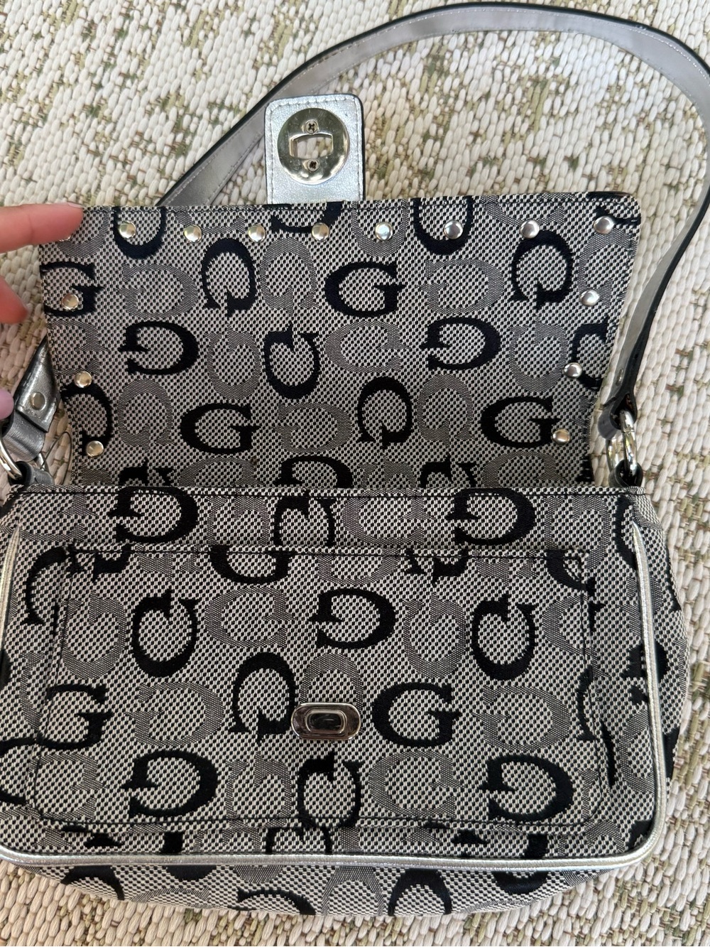 Guess NWT Silver-Trim Gray Monogram Shoulder Bag - Picture 4 of 6